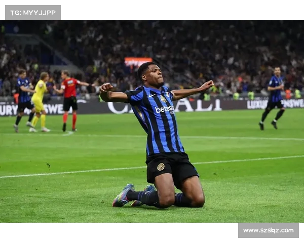 邓弗里斯解约条款今日到期 巴萨尚未正式提出报价 邓弗里斯解约条款今日到期 巴萨尚未正式提出报价